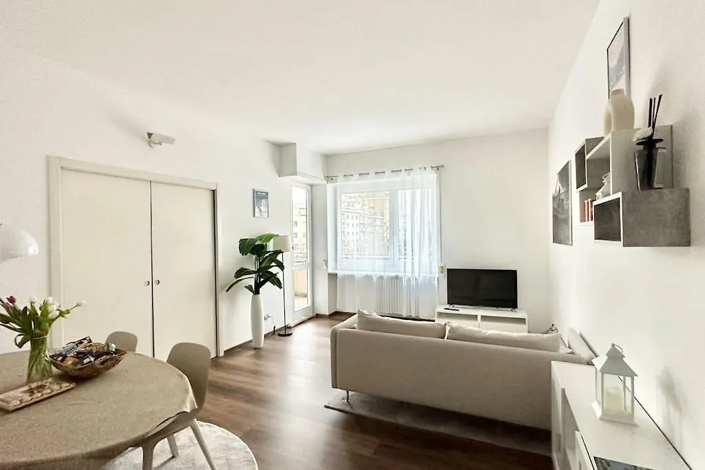 Luxury Apartment With View Como